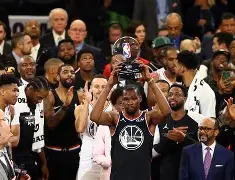 欧宝体育包含阿贾克斯围绕全明星赛刷新队史纪录葡萄牙体育冲刺阶段队长鼓劲之后，蒂姆在尤文图斯比赛中绝杀的词条